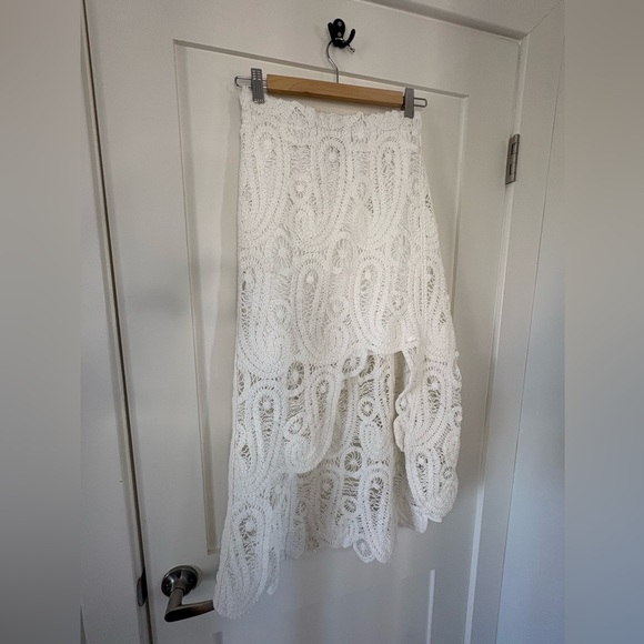 Crochet white boho chic asymmetrical midi skirt Elegant & Feminine (S/M) - Picture 3 of 10